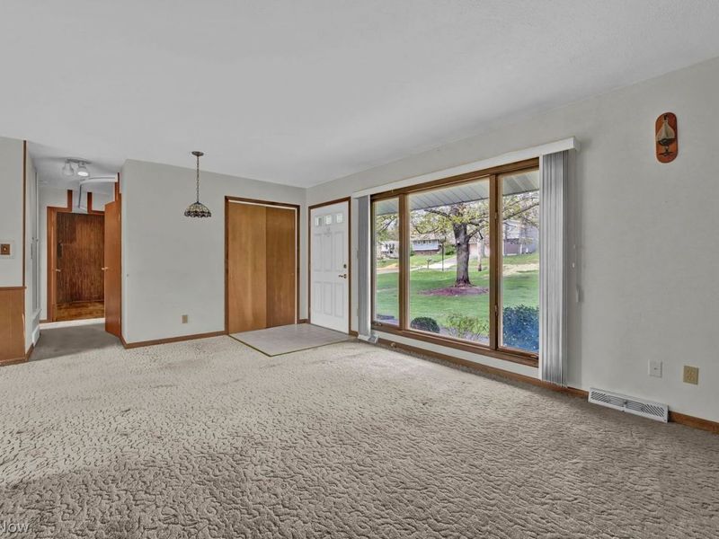 4330 E Wallings Road, Broadview Heights, OH 44147 Photo 6