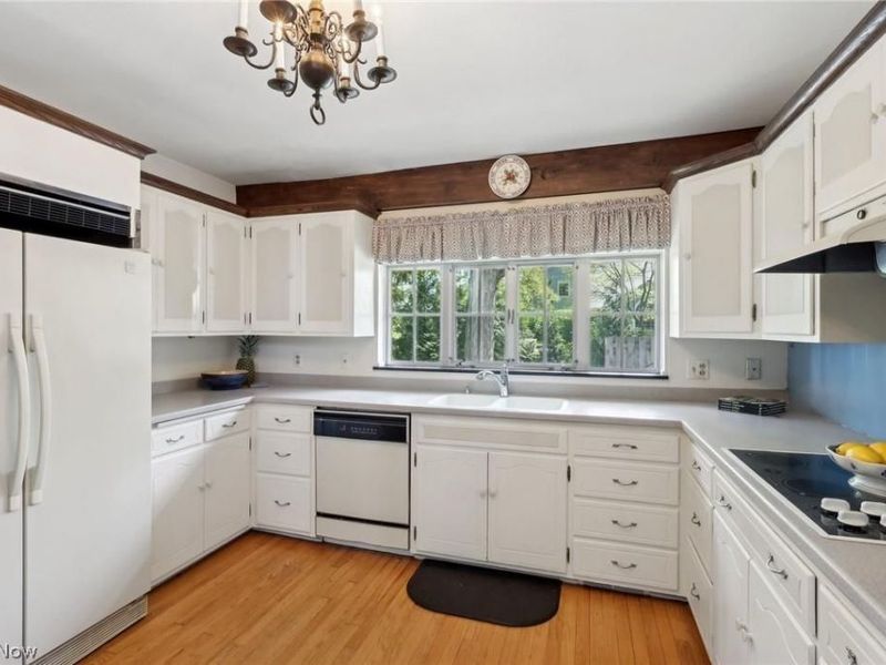 22100 Lake Road, Rocky River, OH 44116 Photo 18