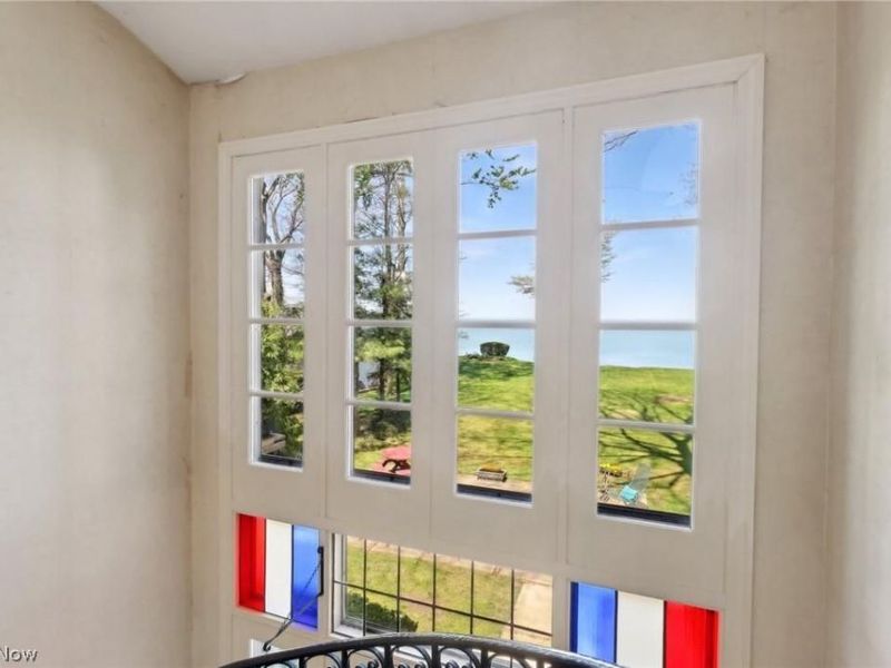 22100 Lake Road, Rocky River, OH 44116 Photo 4