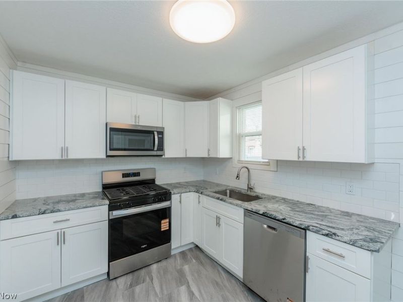 3656 W 127th Street, Cleveland, OH 44111 Photo 13