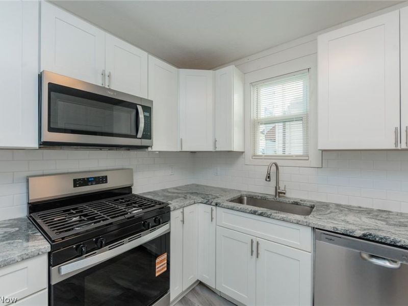 3656 W 127th Street, Cleveland, OH 44111 Photo 16