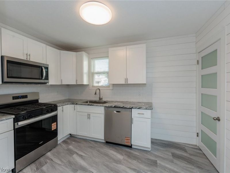 3656 W 127th Street, Cleveland, OH 44111 Photo 19