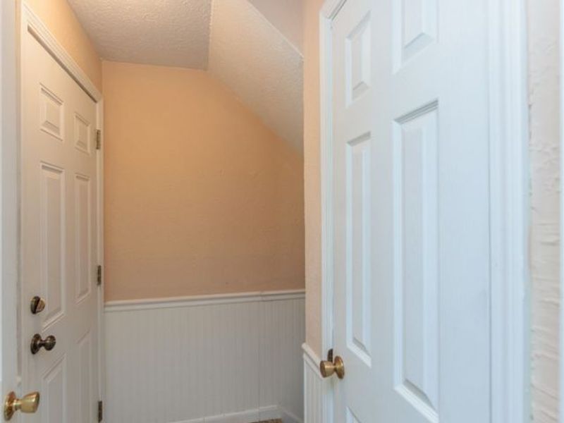 5058 Berkshire Drive, North Olmsted, OH 44070 Photo 21