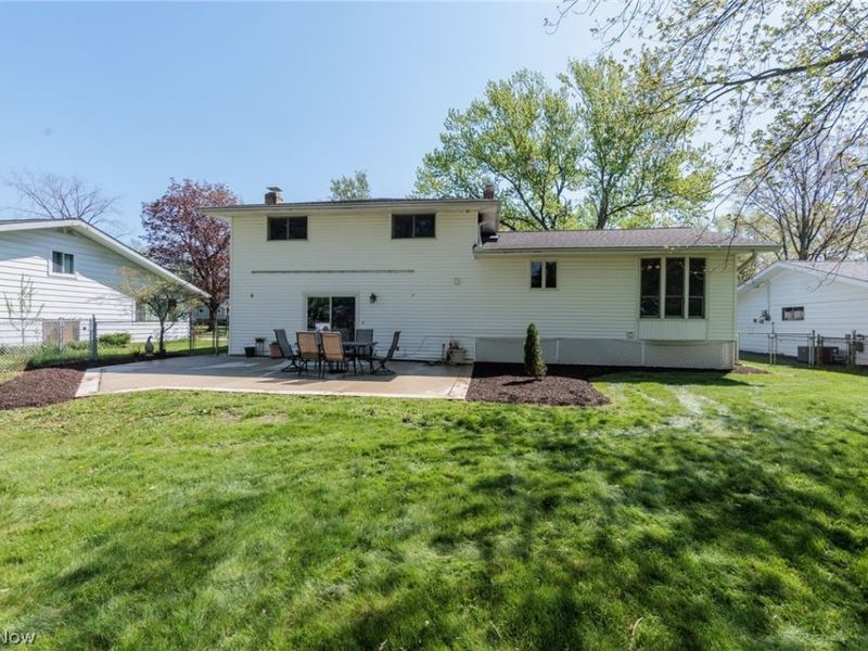 5058 Berkshire Drive, North Olmsted, OH 44070 Photo 45
