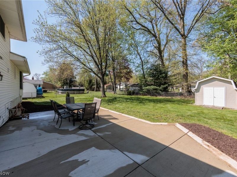 5058 Berkshire Drive, North Olmsted, OH 44070 Photo 48