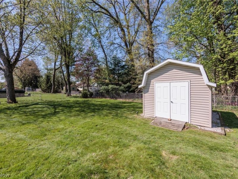 5058 Berkshire Drive, North Olmsted, OH 44070 Photo 50