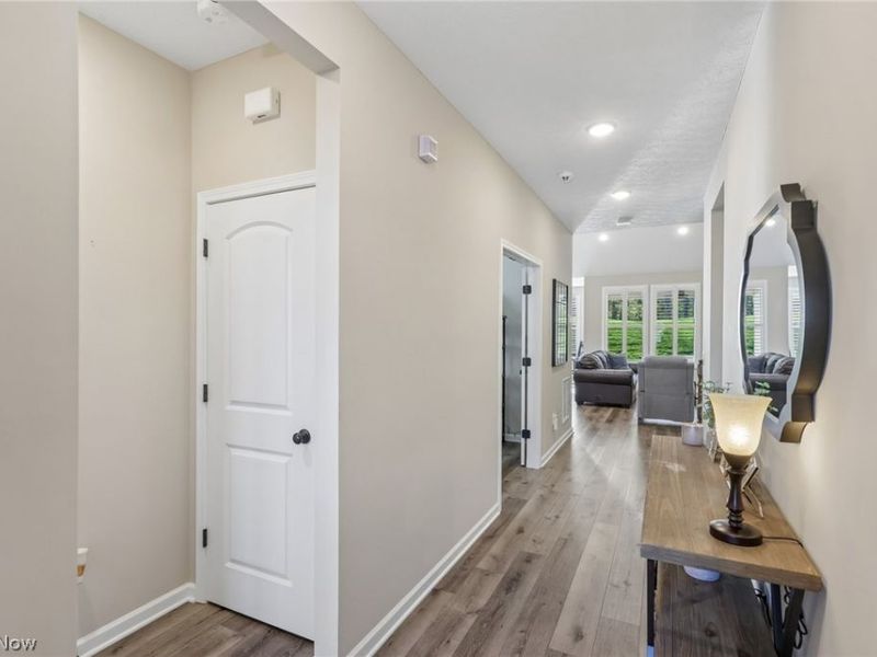 4677 Yellow Birch Circle, Westlake, OH 44145 Photo 10