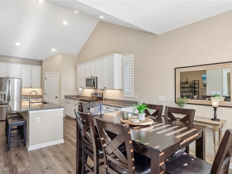 4677 Yellow Birch Circle, Westlake, OH 44145 Photo 16