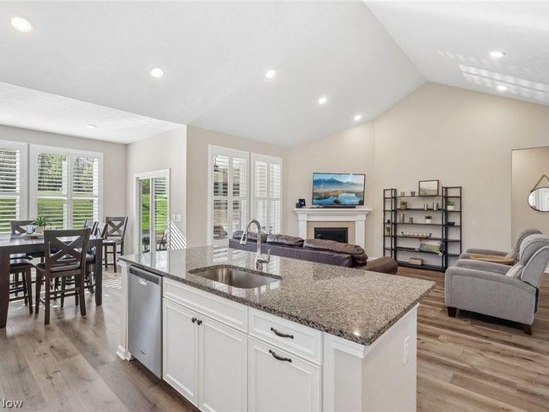 4677 Yellow Birch Circle, Westlake, OH 44145 Photo 19