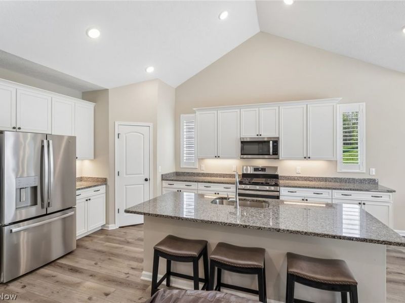 4677 Yellow Birch Circle, Westlake, OH 44145 Photo 23