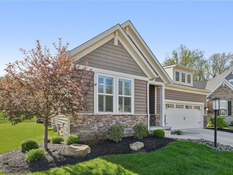 4677 Yellow Birch Circle, Westlake, OH 44145 Photo 3