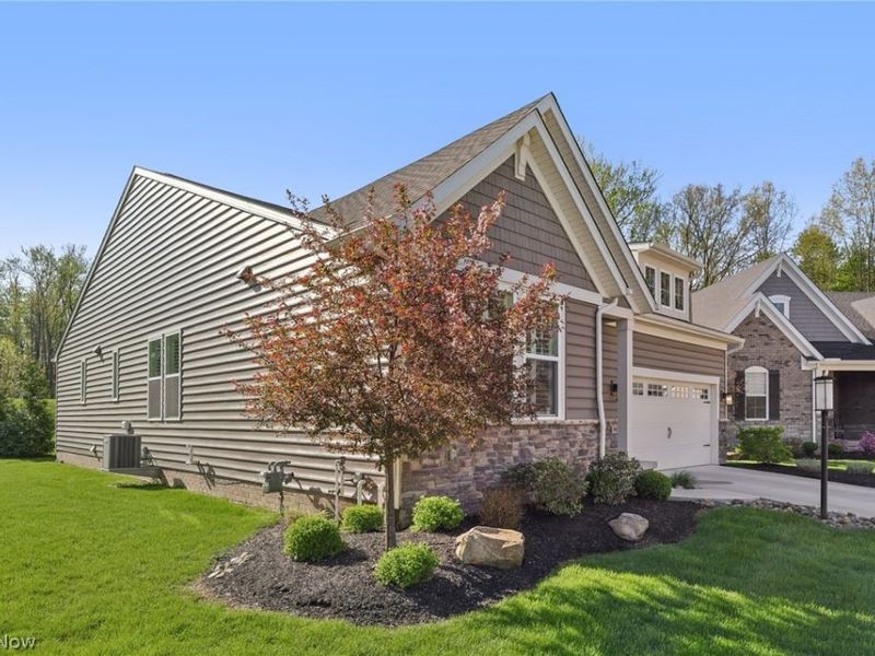 4677 Yellow Birch Circle, Westlake, OH 44145 Photo 4