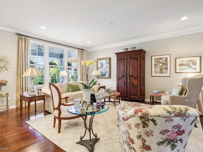 136 Brighton Drive, Aurora, OH 44202 Photo 4