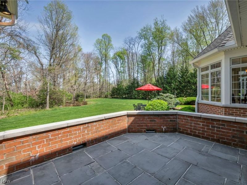 8365 Sanctuary Drive, Kirtland Hills, OH 44060 Photo 16