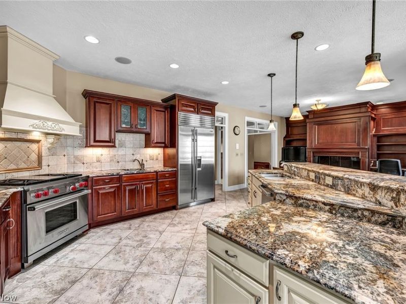 8365 Sanctuary Drive, Kirtland Hills, OH 44060 Photo 9