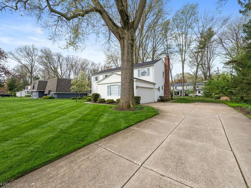 2250 Beechwood Drive, Westlake, OH 44145 Photo 2