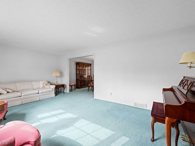 2250 Beechwood Drive, Westlake, OH 44145 Photo 3