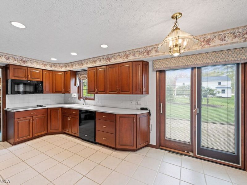 2250 Beechwood Drive, Westlake, OH 44145 Photo 8