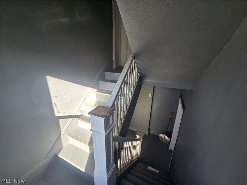 1087 E 64th Street, Cleveland, OH 44103 Photo 12