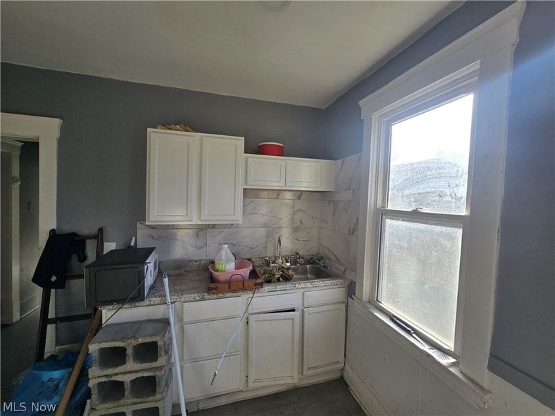 1087 E 64th Street, Cleveland, OH 44103 Photo 16