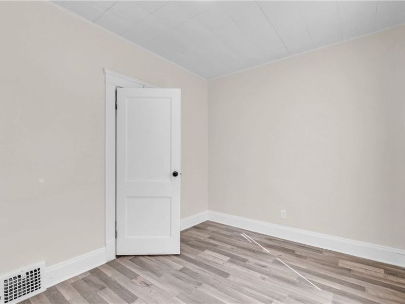 13410 Kelso Avenue, Cleveland, OH 44110 Photo 4