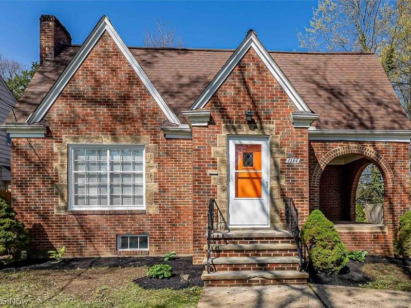 1384 Argonne Road, South Euclid, OH 44121 Photo 1