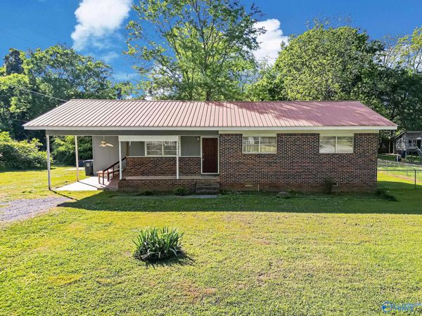 595 N Grand Avenue, Collinsville, AL 35961