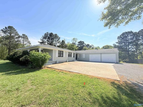 26 Hickory Circle, Union Grove, AL 35175