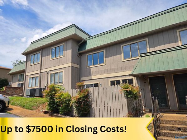 2225 Golf Road, Unit 201, Huntsville, AL 35802
