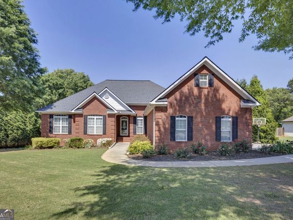 135 Rose Creek Drive, Covington, GA 30014