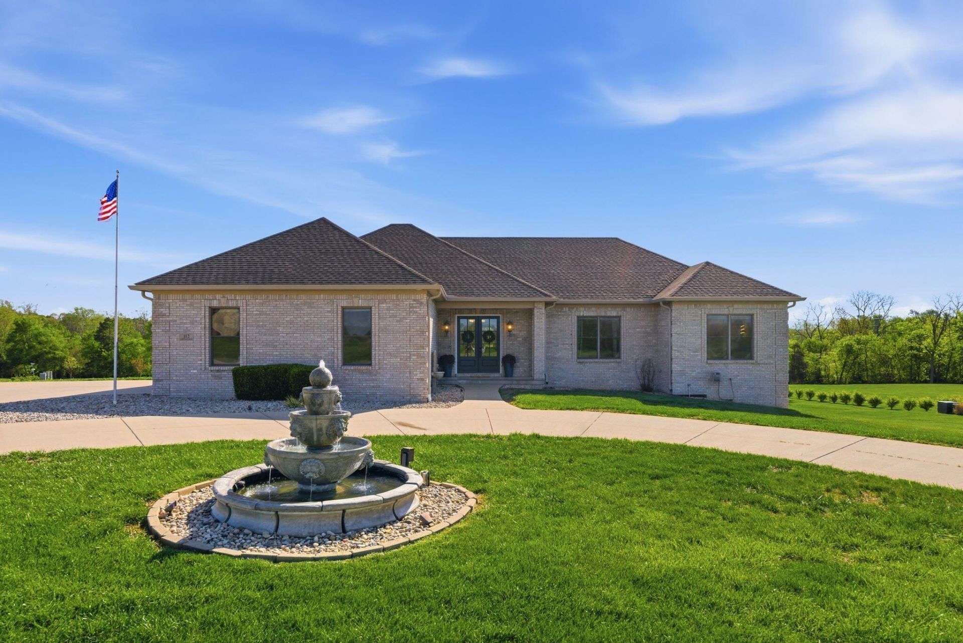 112 Little Paige Drive, Frankfort, KY 40601 Main Photo