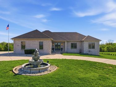 112 Little Paige Drive, Frankfort, KY 40601