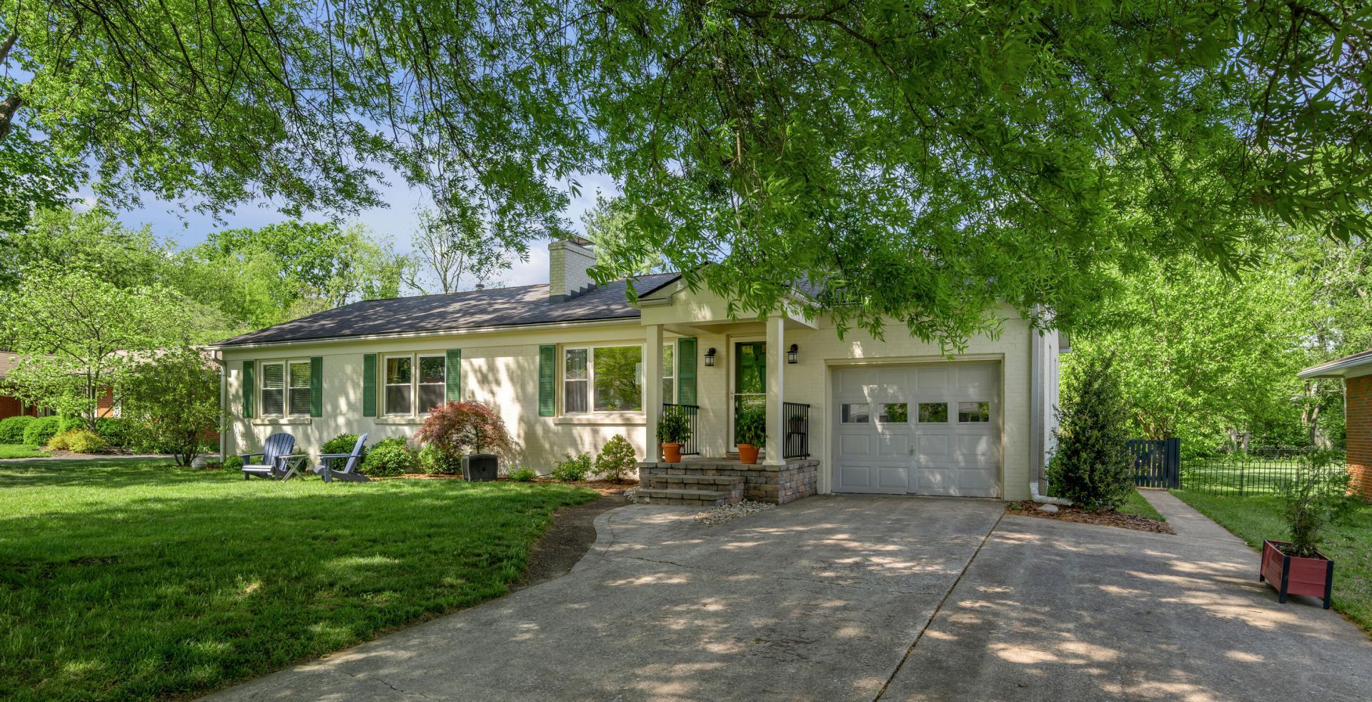 221 Greenbriar Road, Lexington, KY 40503 Main Photo