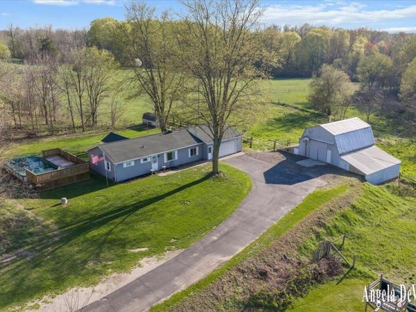 8707 Clyde Park Avenue SW, Unit 15 Byron T, Byron Center, MI 49315