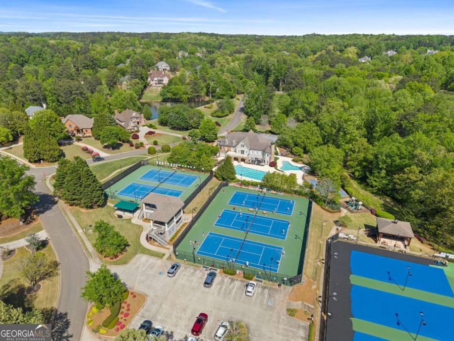 Property Image 100