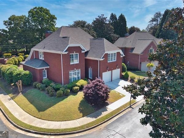 5249 Magnolia Walk Circle, Atlanta, GA 30338