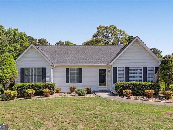 166 Hanover Circle SE, Calhoun, GA 30701