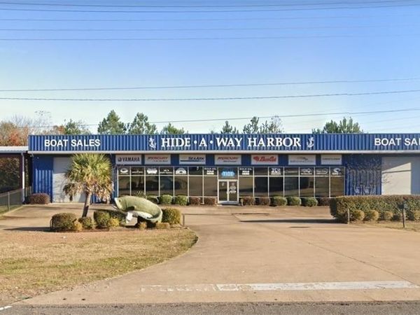 5335 Skyland Boulevard E, Tuscaloosa, AL 35453