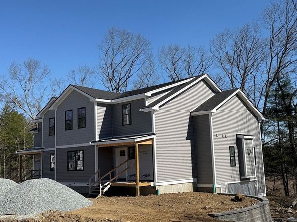 143 Essex Street, Unit ~, Middleton, MA 01949