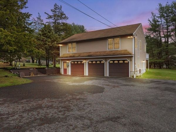 70-R Milk St, Blackstone, MA 01504