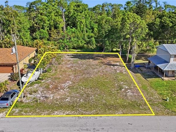 8325 Cypress DR S, FORT MYERS, FL 33967