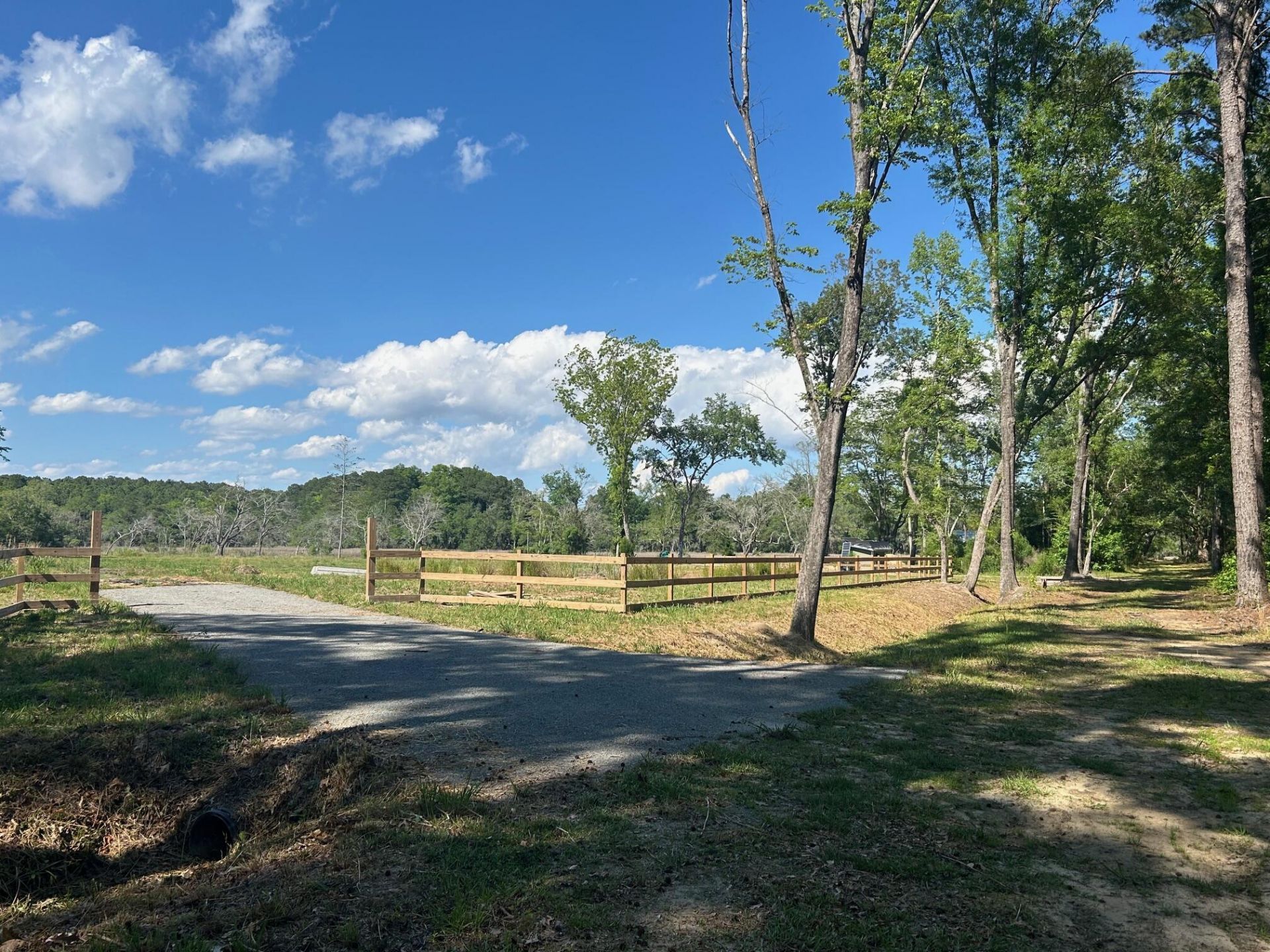 3302 Old Pond Road Photo 5