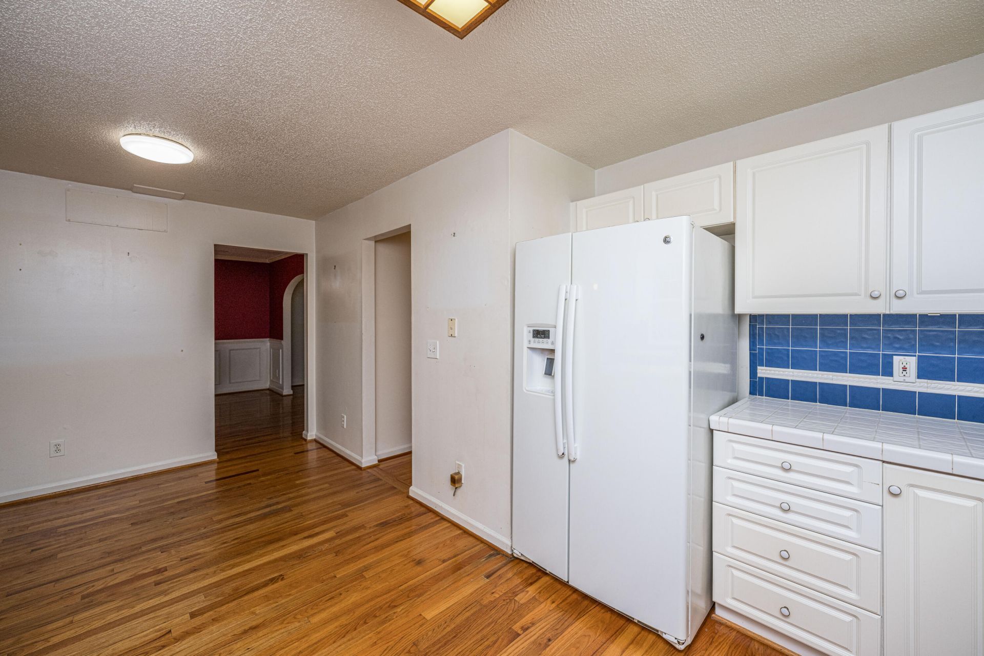 2 Latham Circle Photo 17