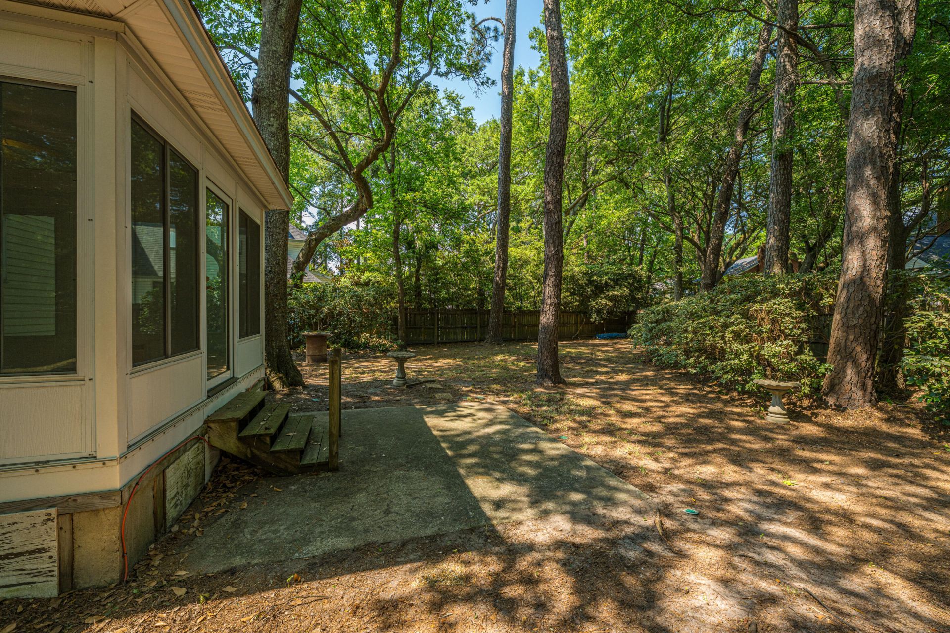 2 Latham Circle Photo 37