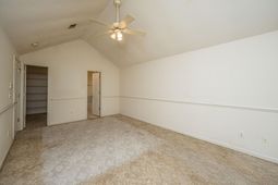 2 Latham Circle photo 4