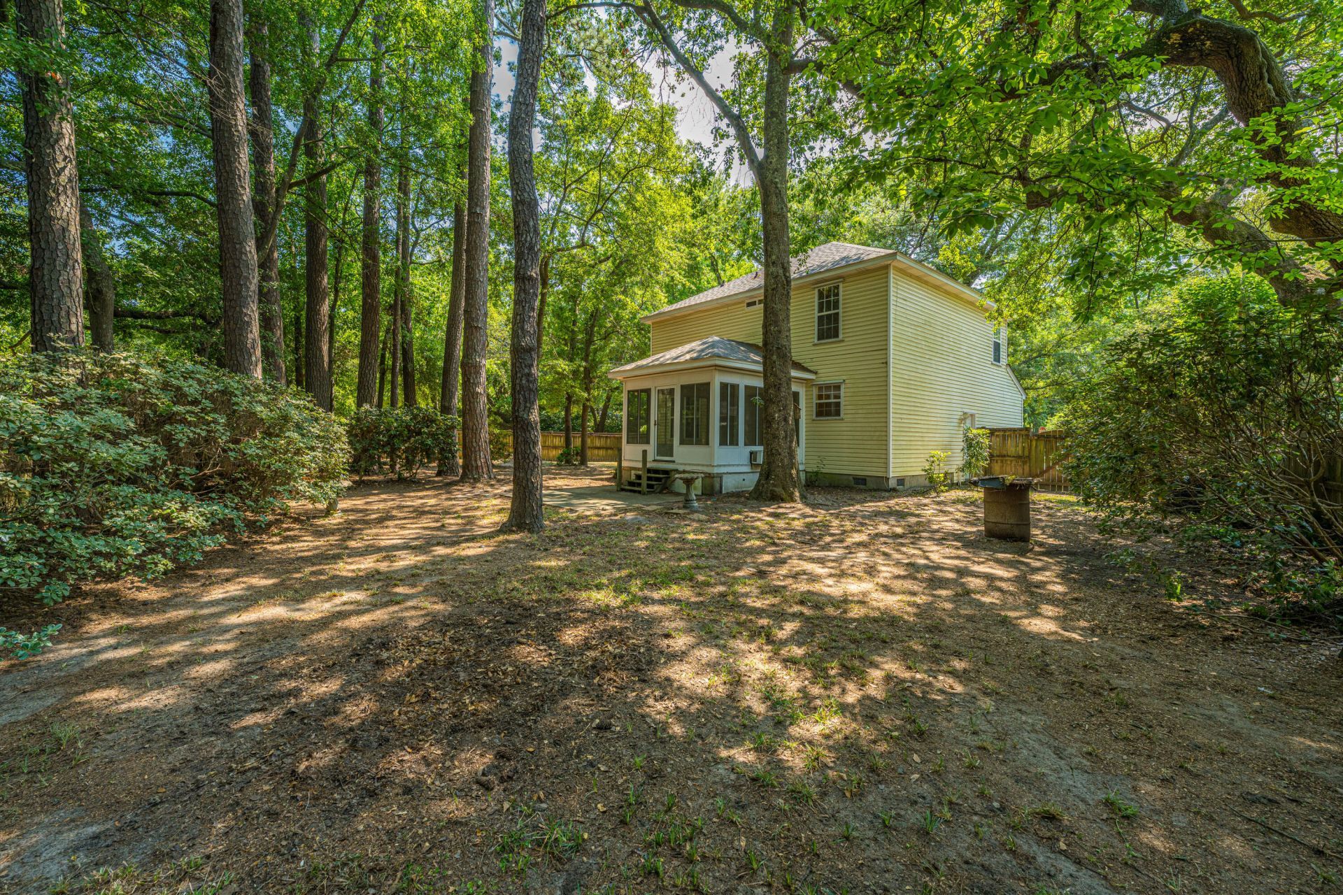 2 Latham Circle Photo 40