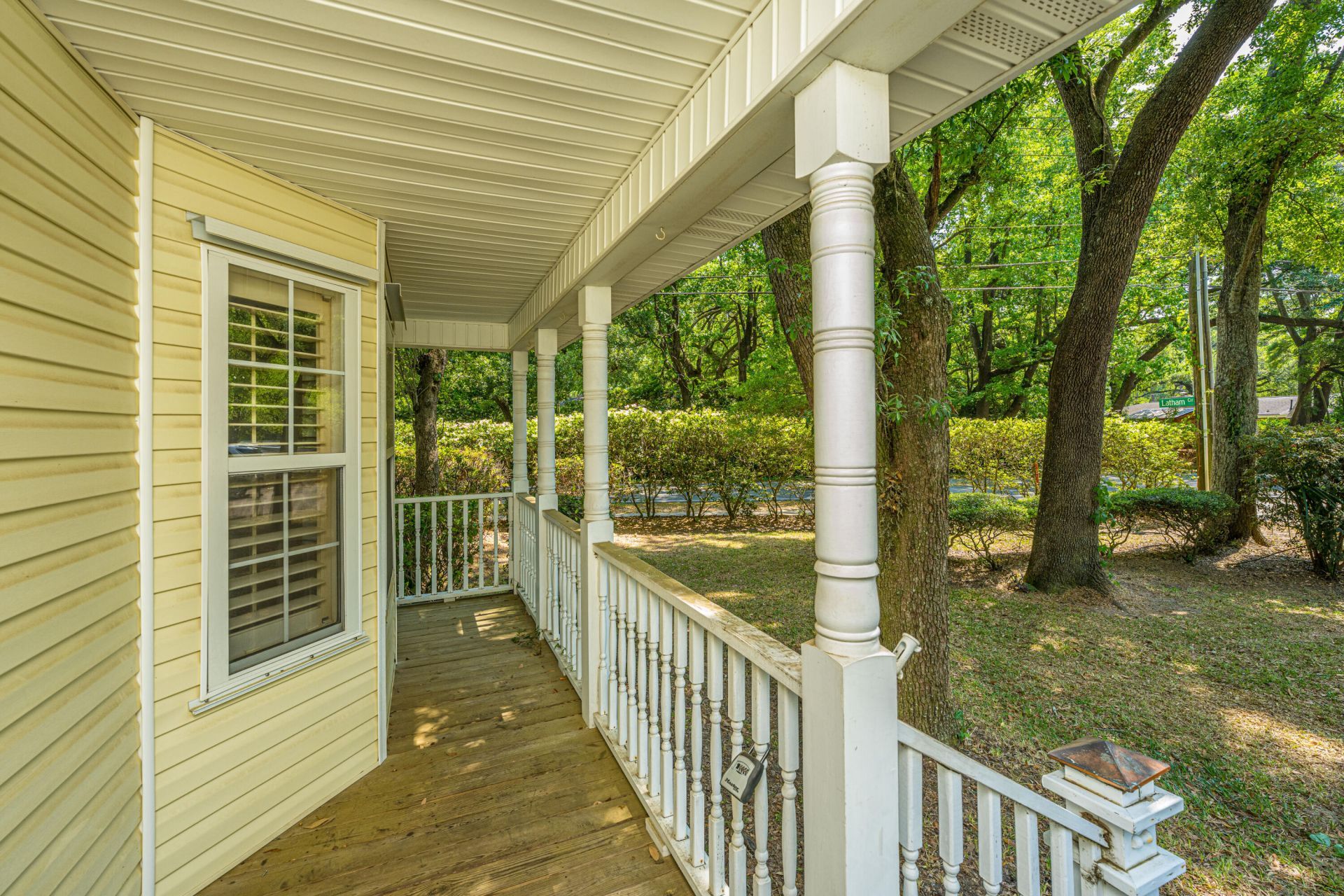 2 Latham Circle Photo 42