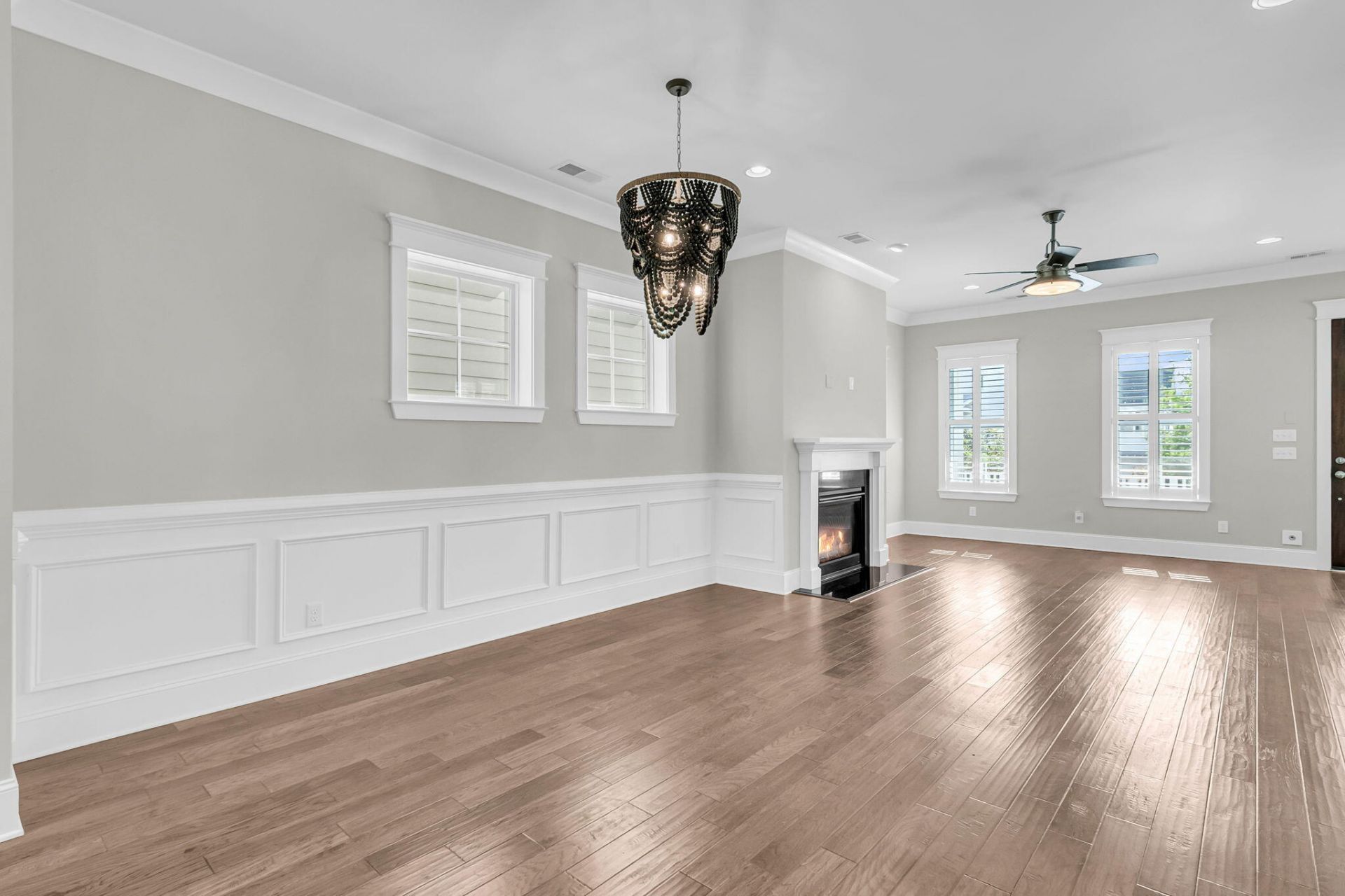 2552 Josiah Street Photo 10