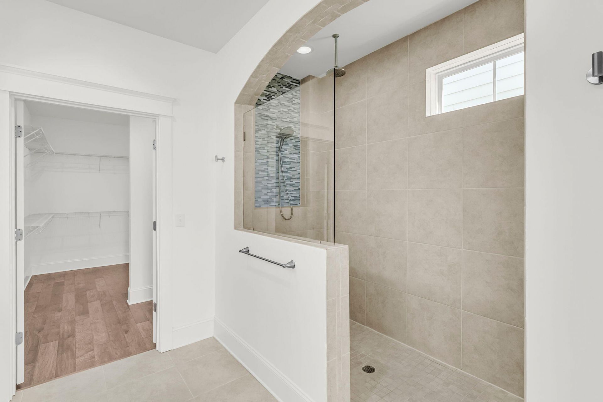 2552 Josiah Street Photo 25