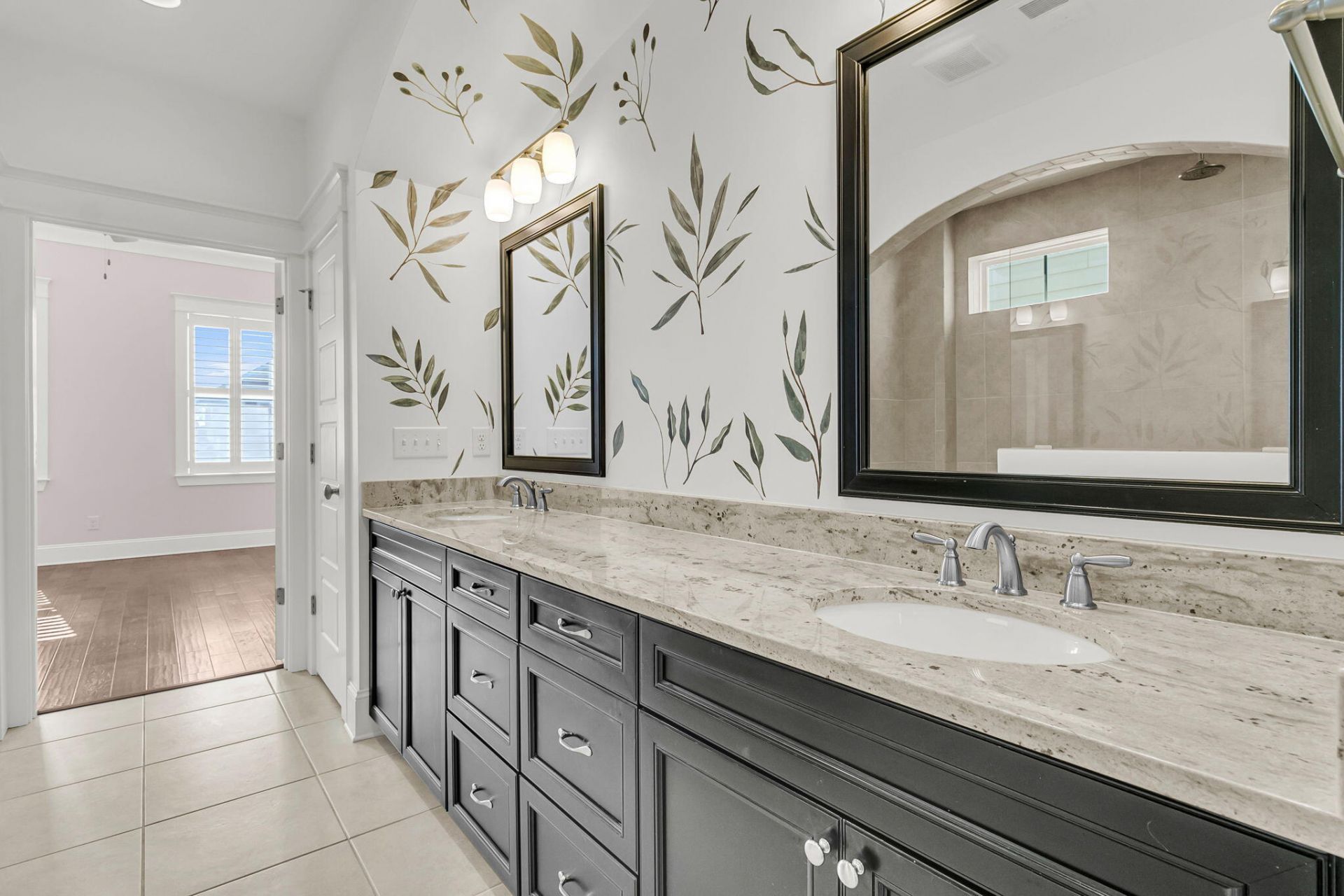 2552 Josiah Street Photo 27